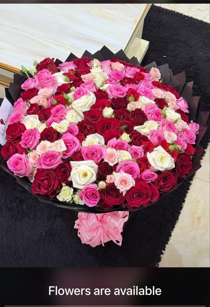 Iyanu sells fresh flowers tweet media