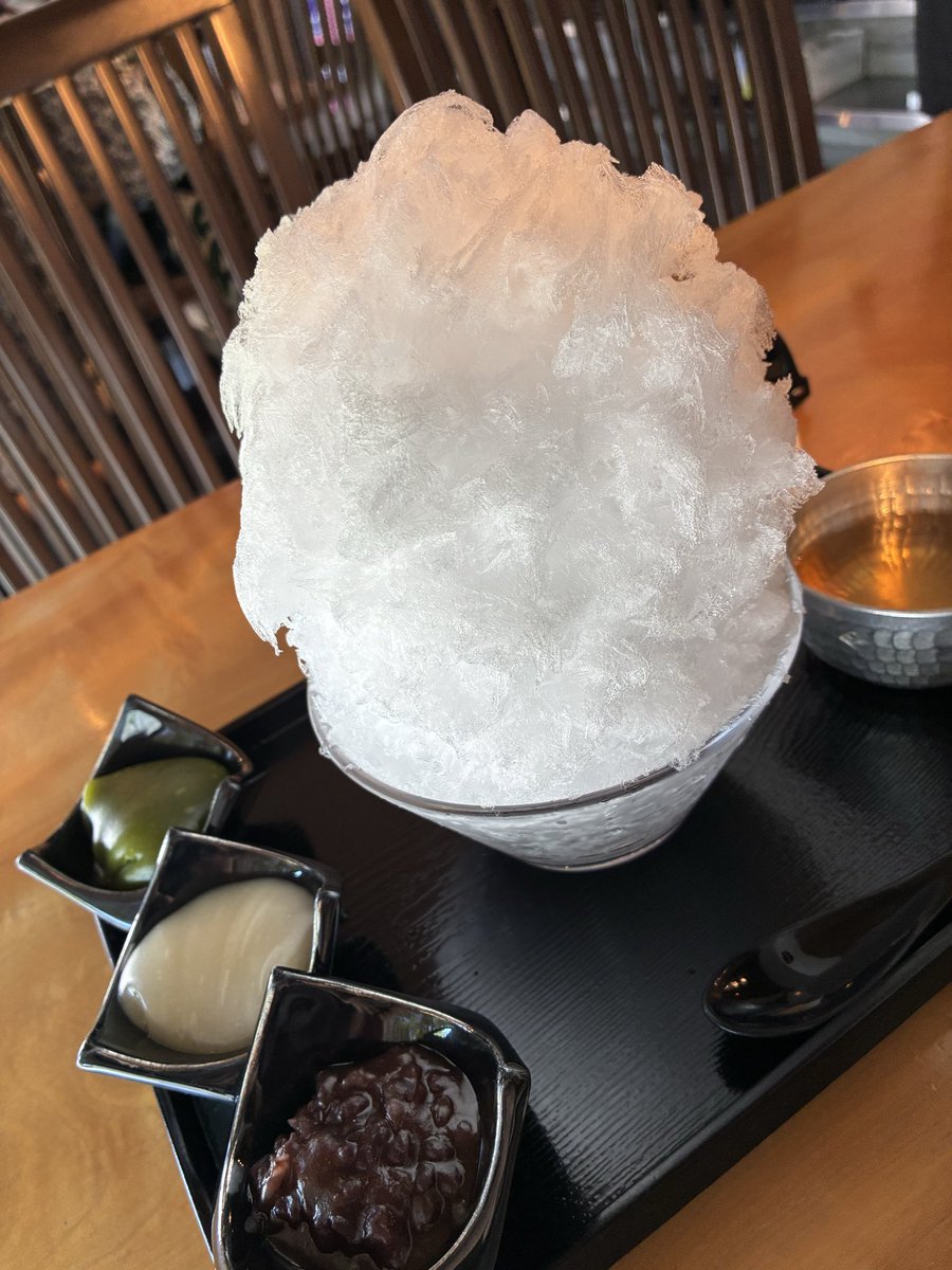 manabujack's tweet photo. 56才一人旅で食します🍧 https://t.co/GwCQVzwHvA