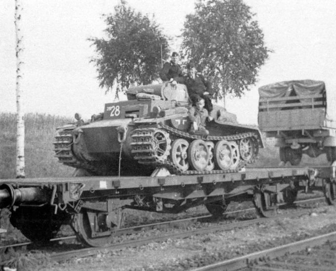 Tank Archives tweet media