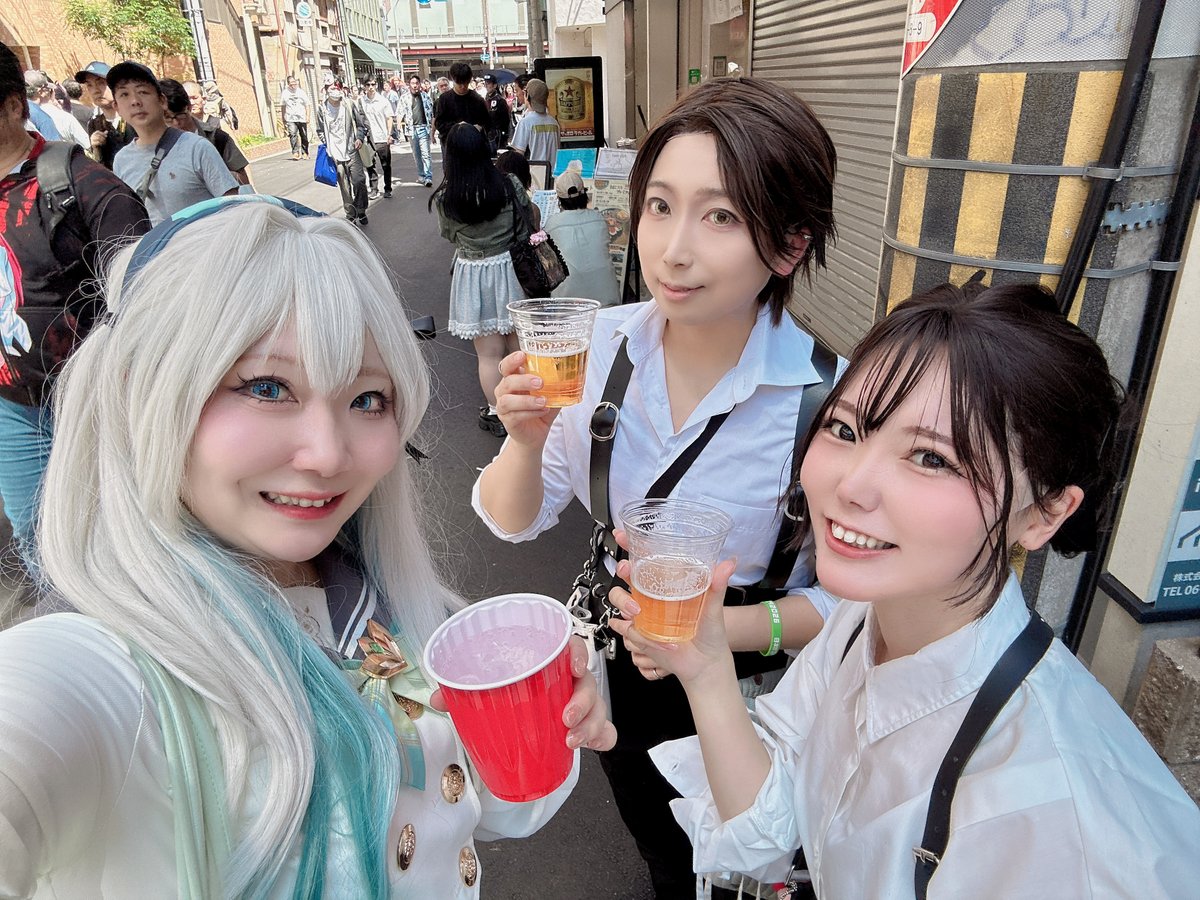 mirachu127's tweet photo. ストフェス着替えました！とりあえず酒！ https://t.co/N78uWm7QgF