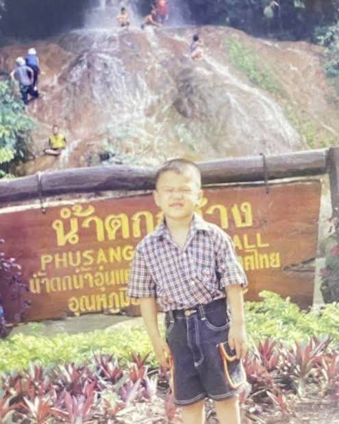 ก๊อง tweet media