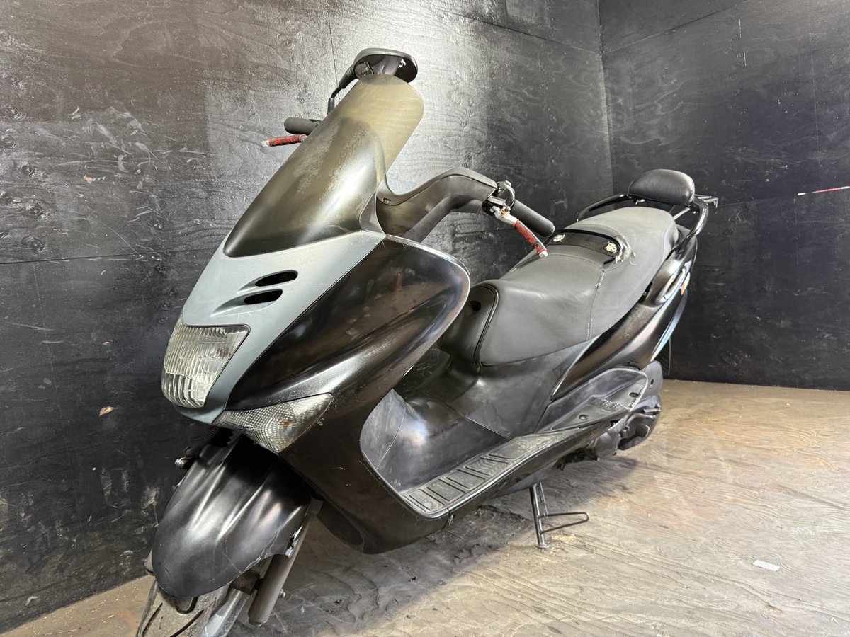 08051525Y ヤマハ マジェスティ125FI 黒 人気のマジェスティ125！ 車格