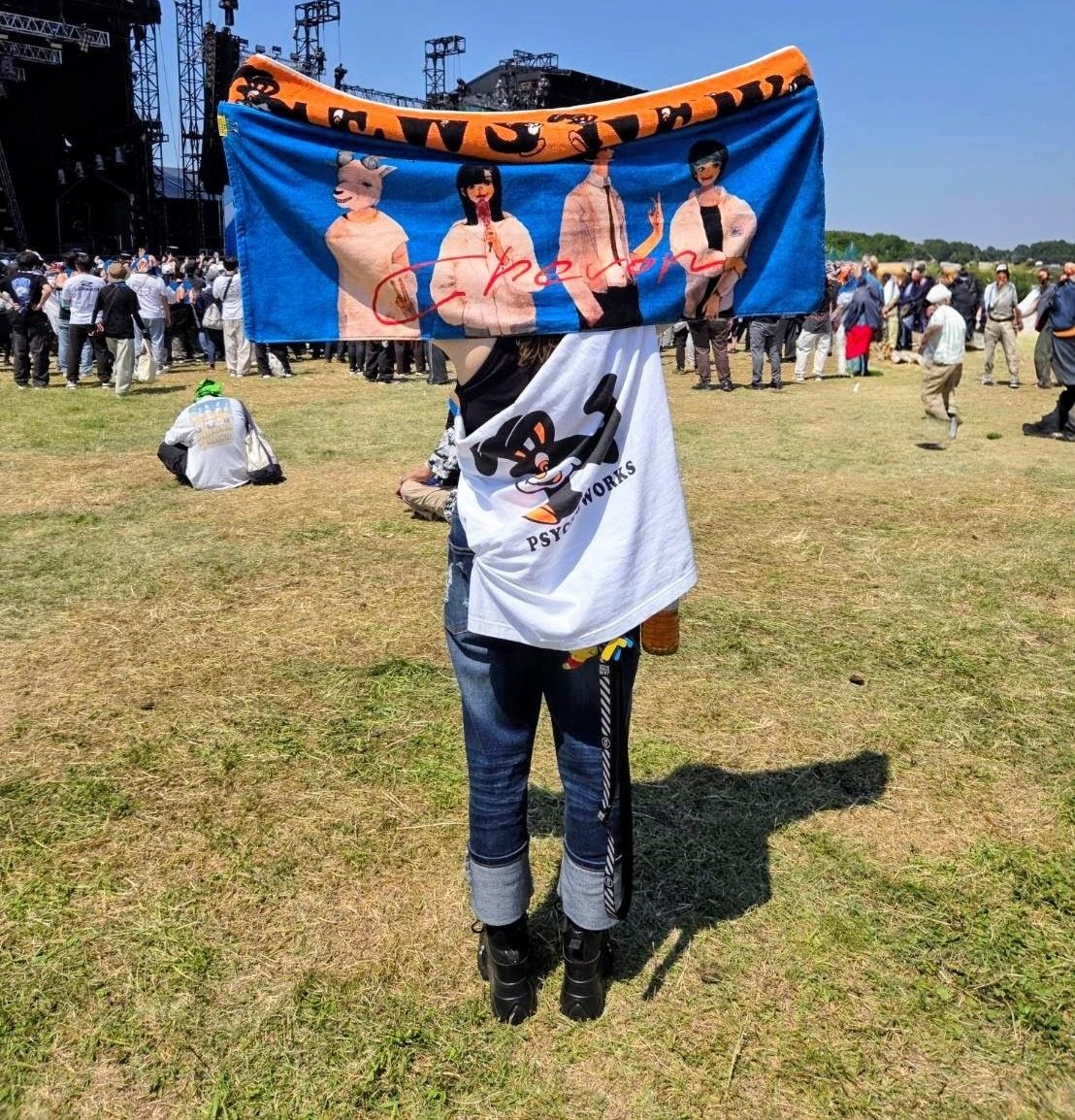 とりあえずchevonのときはchevonタオルだろな(増田さんのクリップ大