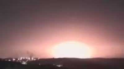 Levi365248's tweet photo. Are we really supposed to believe that the explosion by Beit Shemesh was preplanned? Were there any warnings from either company or army? I am extremely skeptical. #Israel #explosion #BeitShemesh #rocketfactory #Iran https://t.co/h6B2ApMGJP