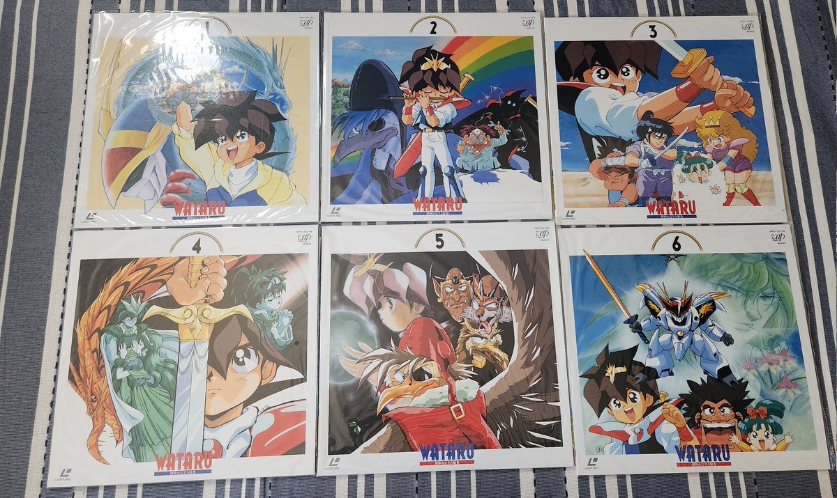 魔神英雄伝ワタルのLD-BOXも2000円で見かけたから買ってて中身も綺麗で