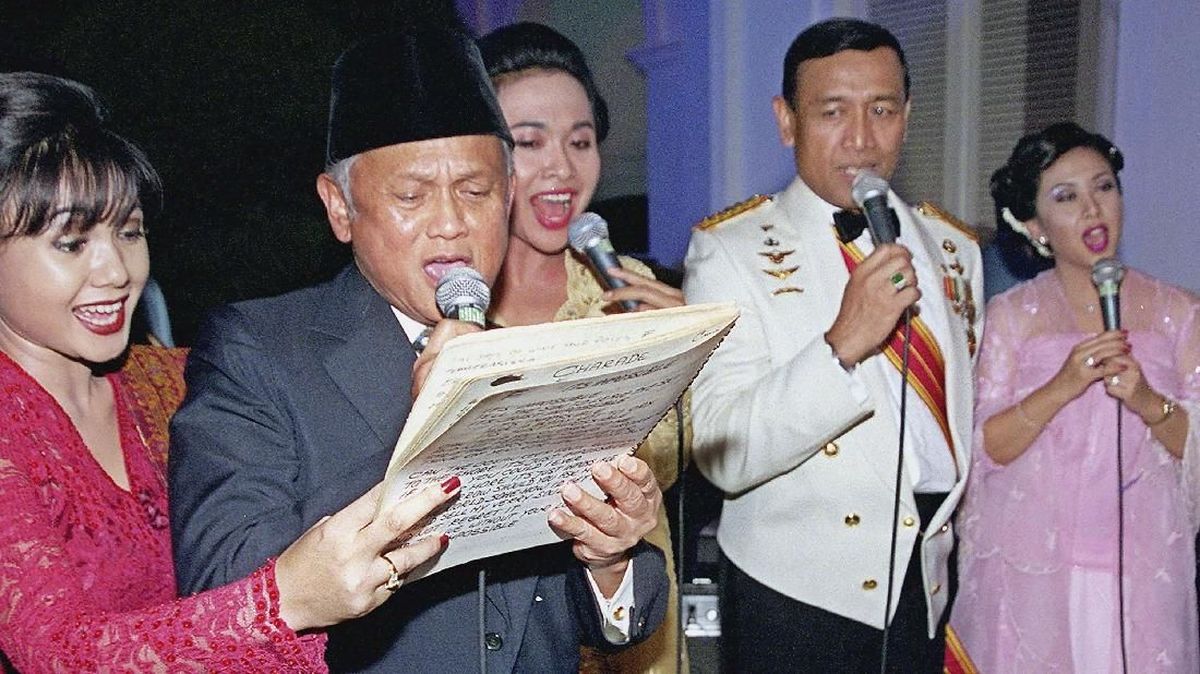 Abul Muzaffar tweet media