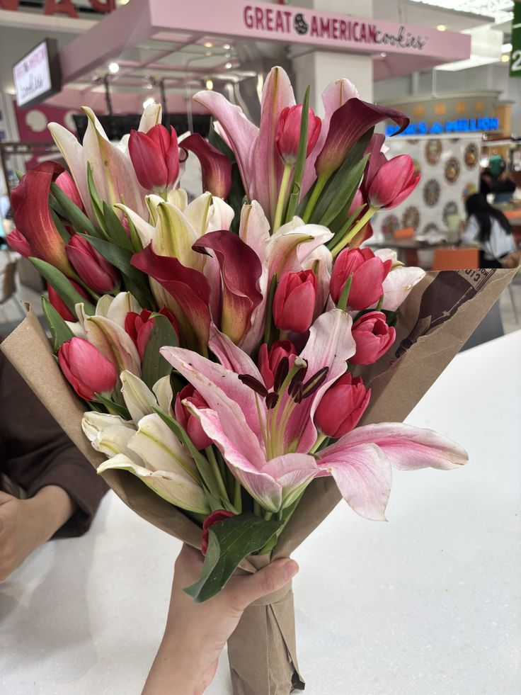 Flowers tweet media