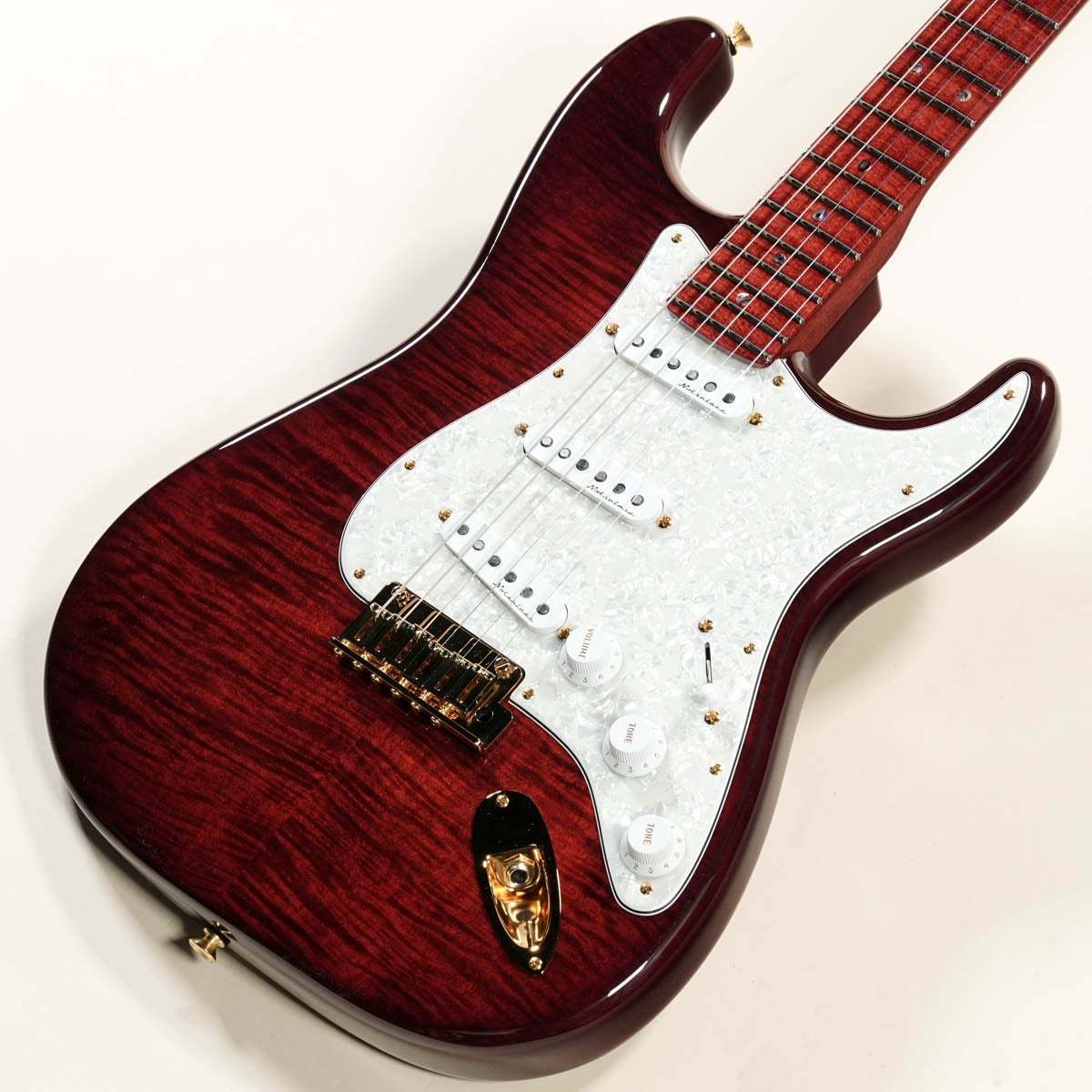 NOBBKZ様オーダー Master Built Custom Stratocaster 4A Flame Maple Top NOS Trans Red