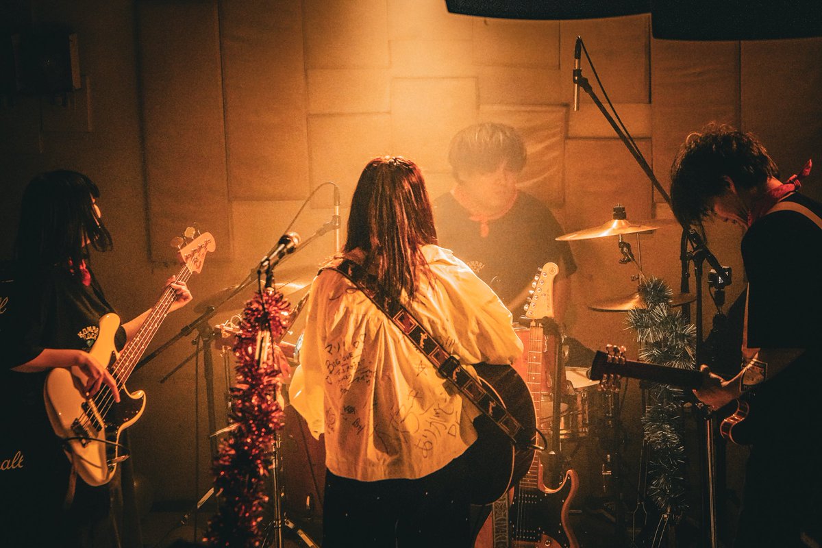 tomus_ic's tweet photo. 2026.04.28＠下北沢MOSAiC
こまりラストワンマンライブ
「名前のない関係でいたら明日も会えるから」 https://t.co/Lfy1DWYNQ2