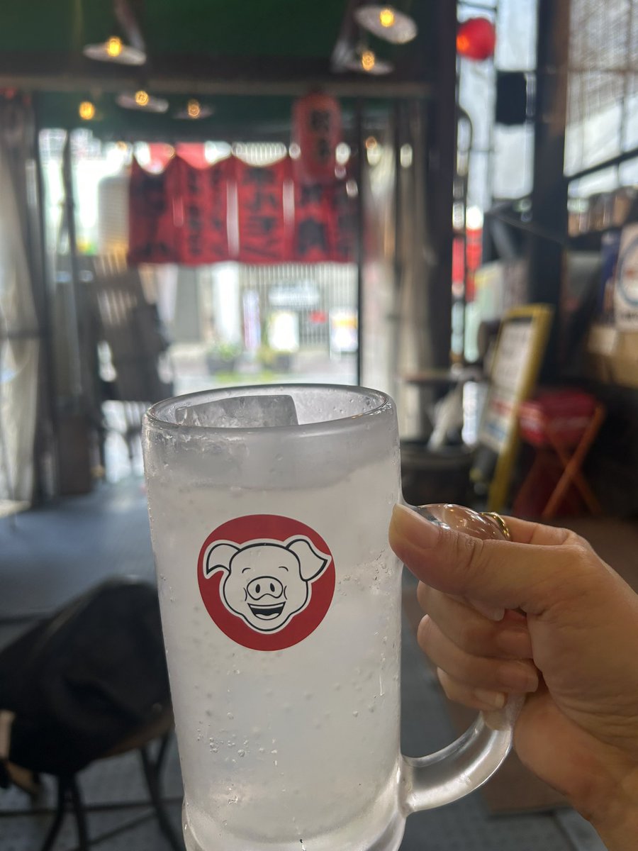250suga's tweet photo. 昼間からの呑み　最高　乾杯 https://t.co/UIFv3dUnQW