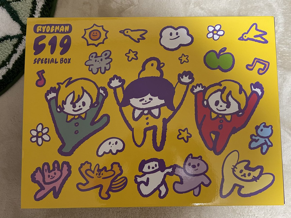 りょうちゃんのbirthdayグッズが届きました💕🍏 BOXもパーカーも
