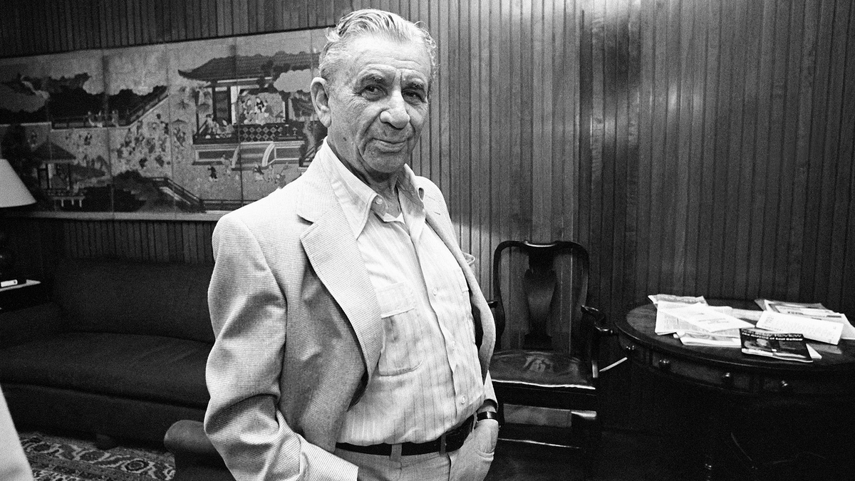 Meyer Lansky (PGSim) tweet media