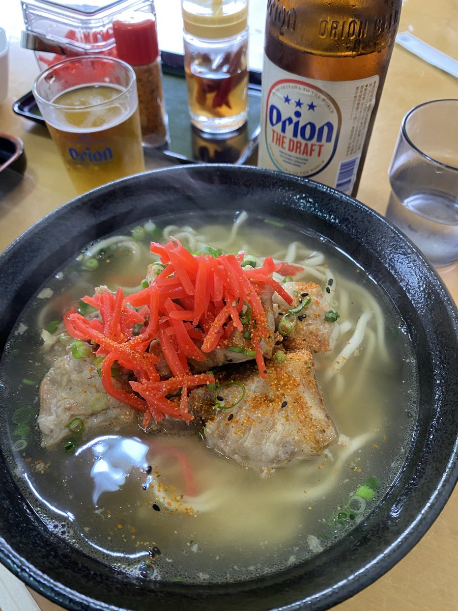 BustaPapa's tweet photo. 沖縄そばぁーー🥢

本ソーキそば
いっただっきまーす😋 https://t.co/4DgsBl52W2