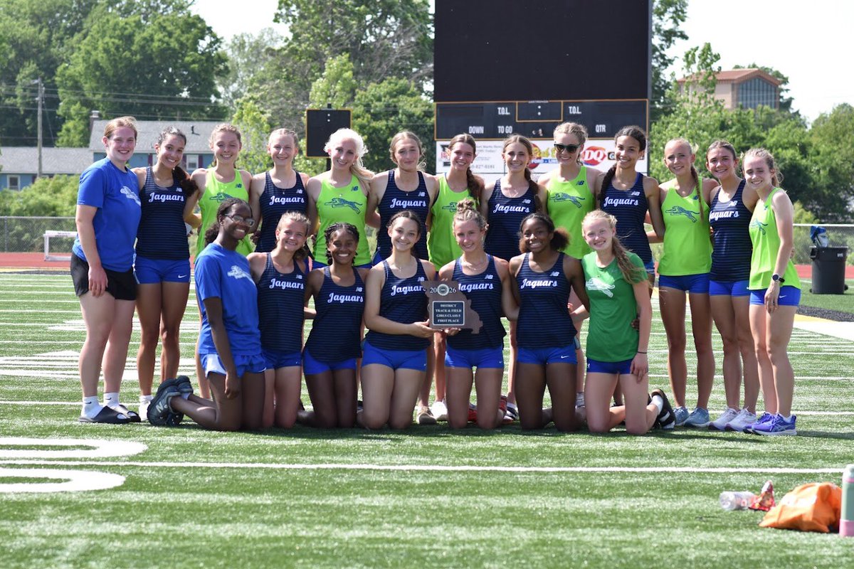 SouthDistance's tweet photo. District Champs! 💙💚⚡️⚡️ https://t.co/999foCDuF0