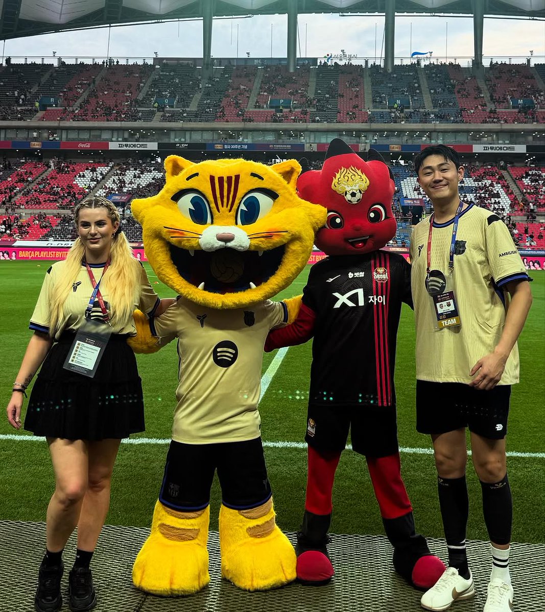 hattieheo's tweet photo. Guess which team this uniform belongs too! 👁️👁️    From https://t.co/QIDRP5ImGZ