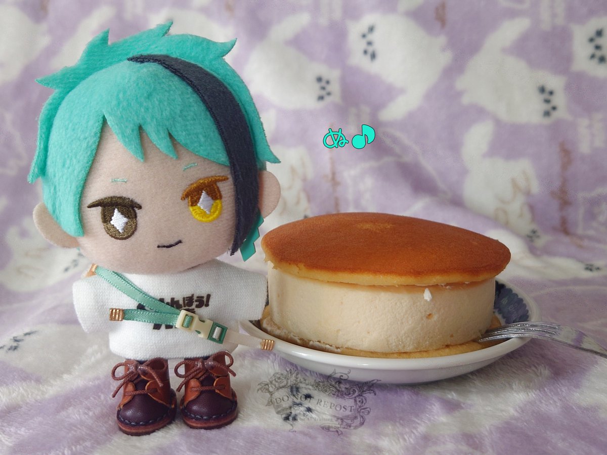 toufuJN's tweet photo. じゃじゃーんっです！どらやきの、おかばんです✨では いただきます！！
ŧ‹"ŧ‹"ŧ‹"ŧ‹"(◍´⤙`◍j)✨
たいへん、びみです…！これは、ŧ‹"ŧ‹"…ペロッと、ŧ‹"、なんこでも、たべられそうです
(,,◕﹃◕,,j)♡ https://t.co/IDX6VgK4f3