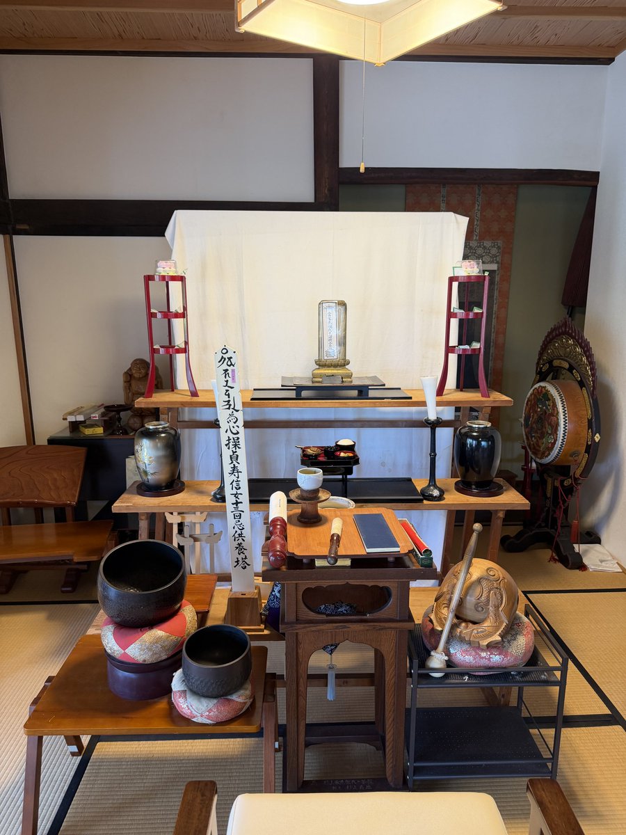 Run_1923's tweet photo. 本日 祖母の13回忌を無事に務め上げてホッと一息…
来週は伯母の3回忌法要の為、又菩提寺に来なければ…💦

1万分ランを聴きながら走りたかったが、残念ながら朝から続く頭痛ば薬💊を飲んでも解消されず… https://t.co/K2HXs8CNt6