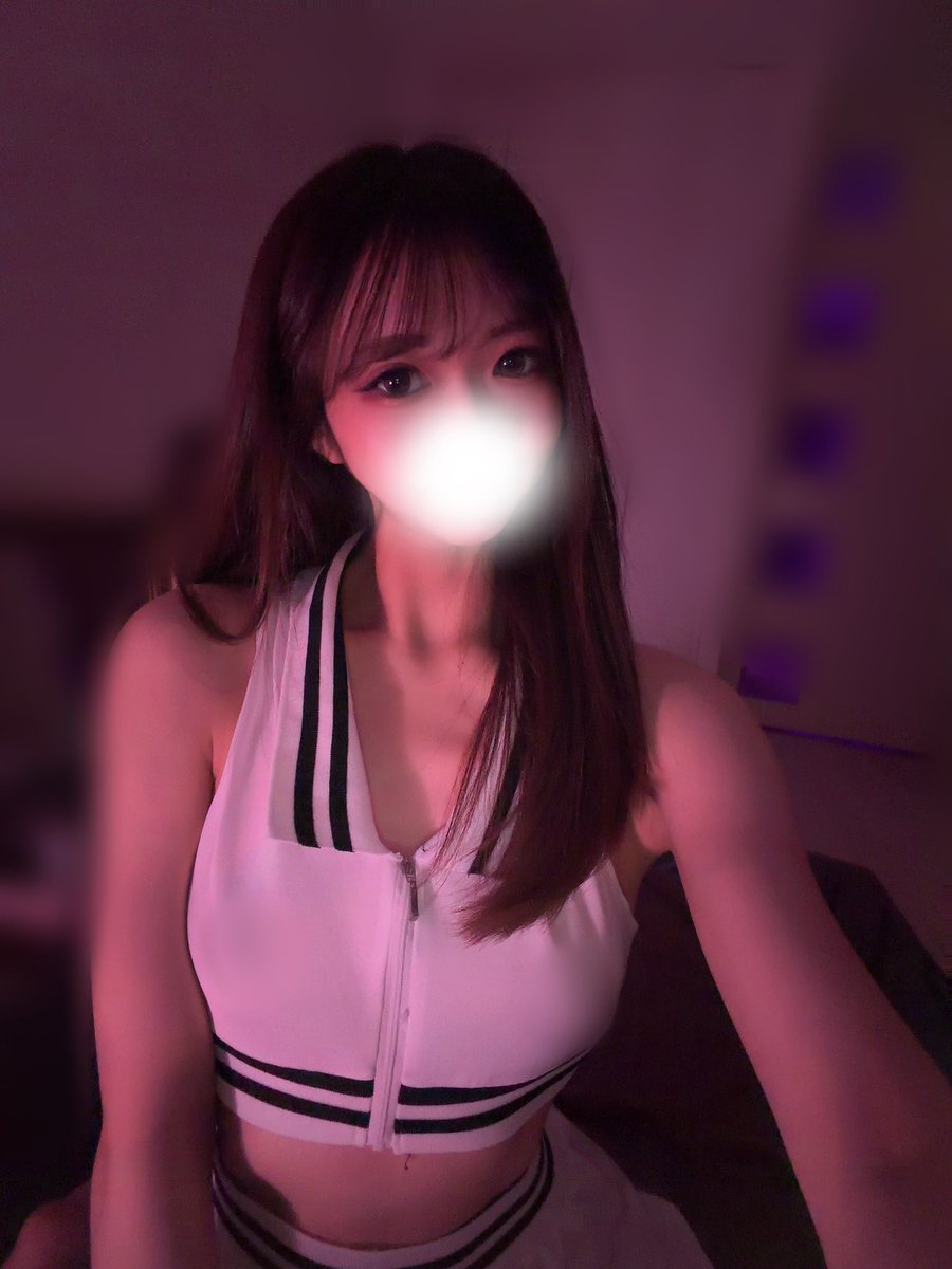 yura tweet media