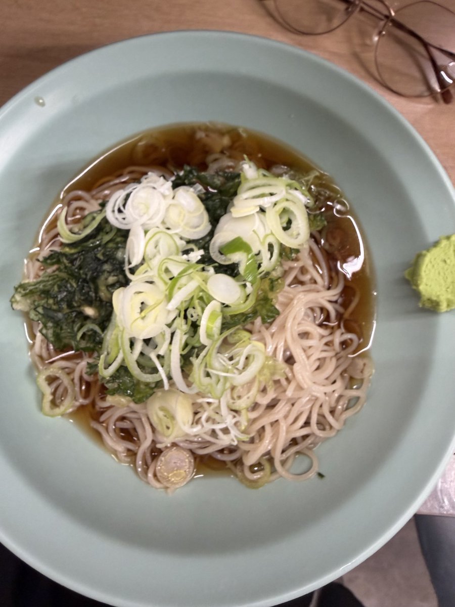 タロ tweet media