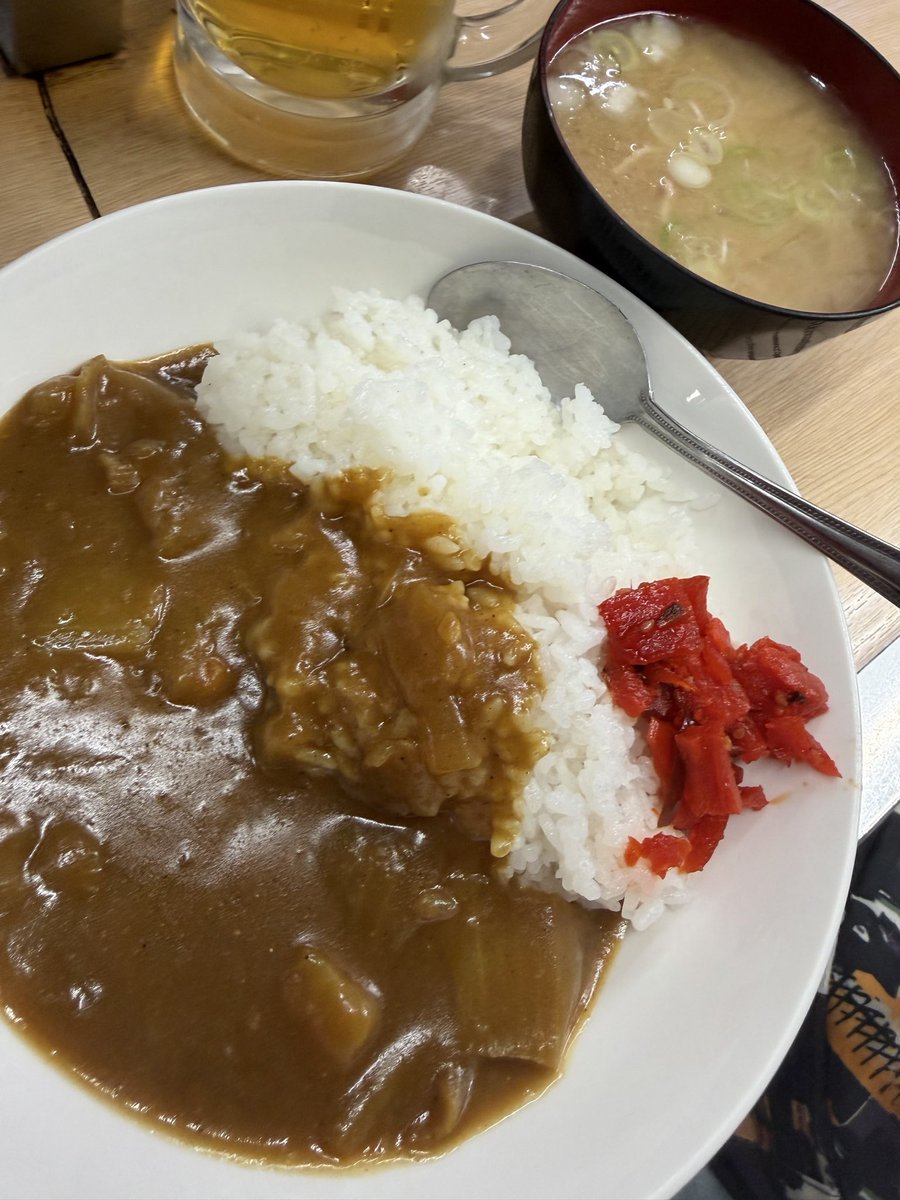 タロ tweet media