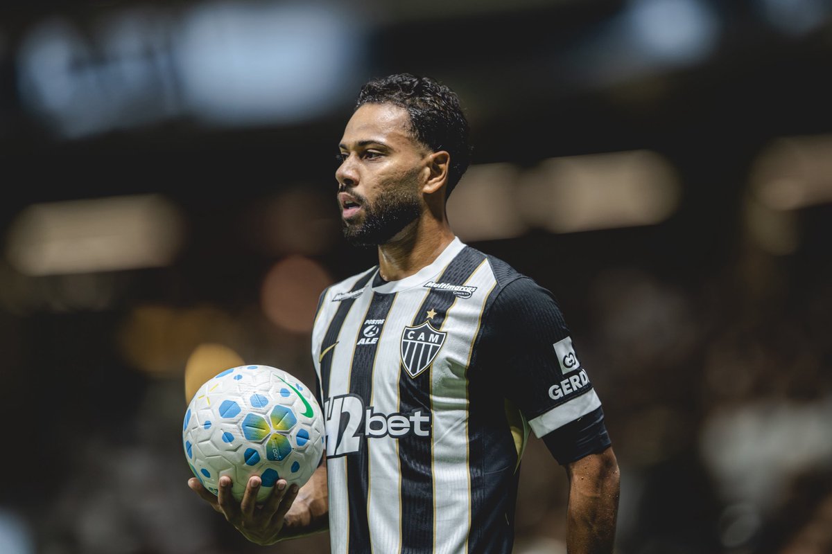 victorbarbuza's tweet photo. Para o futebol brasileiro, Renan Lodi é de primeira prateleira da posição com tranquilidade. 

Futebol bonito! Refinado. 🧠 https://t.co/lbyI67pzmn