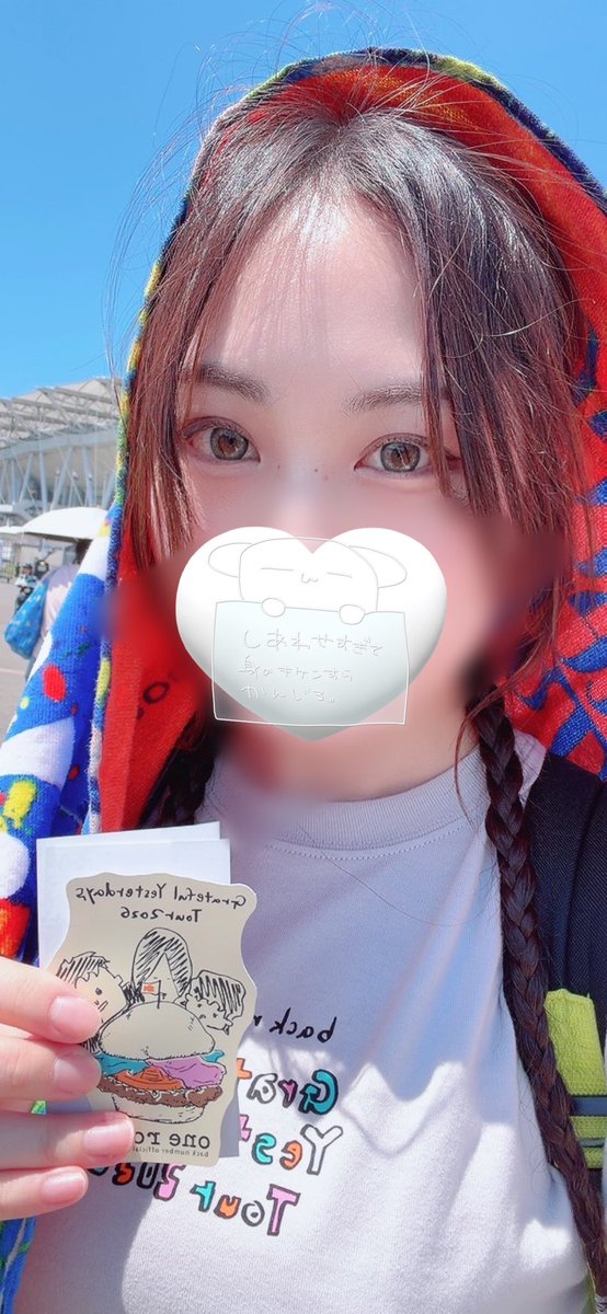 bk_nb_003's tweet photo. 昨日は和也さんの誕生日祝えて、今日は自分の誕生日に参戦出来るの激アツ🎂🫶🏻
しかも3等のステッカー当たった😳

今日参戦の方、全力で楽しみましょう❤️‍🔥

 #backnumber 
 #backnumberスタジアムツアー https://t.co/ETgGYH0As6