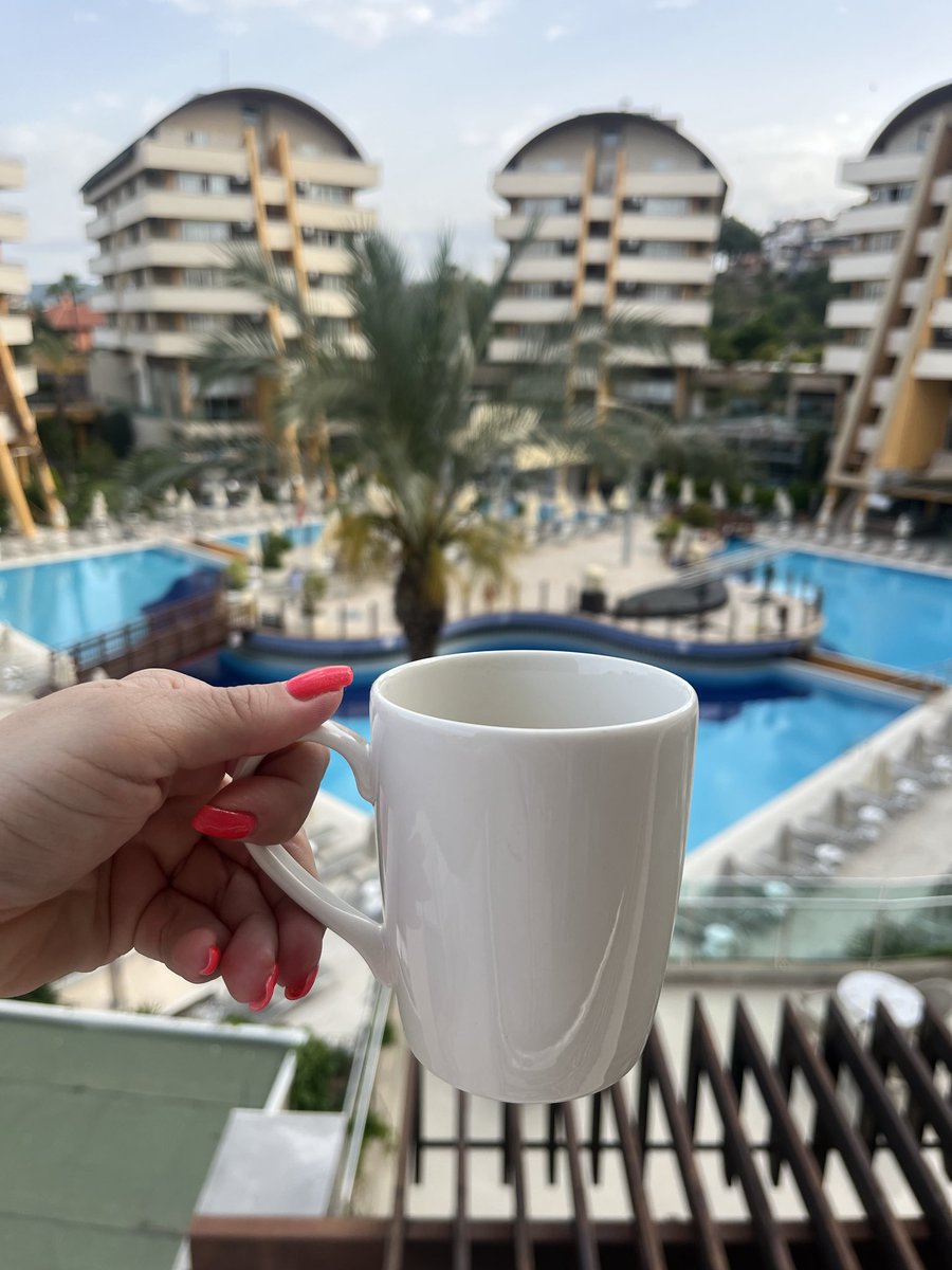 MajaOlimpia's tweet photo. Sezona u Turskoj počela 🌞 https://t.co/sWc46tXTon