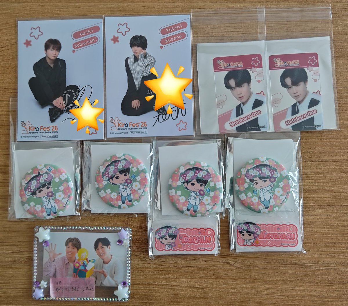 iqG7z0Ag11gMIzZ's tweet photo. 【交換/譲渡】Kiramune KiraFes キラフェス2026 まねきねこ/マリオンクレープ

※敬称略
【求】神谷
【譲】岡本
　　　上村/保住/堀江
　　　小林/草野/堀金/小野
岡本(缶バ/特典)交換のみ
上村(アクキー)交換のみ

【交換】ファンミ名古屋

【譲渡】定価(郵送の場合は+送料)

よろしくお願い致します https://t.co/5yemeeOYEO