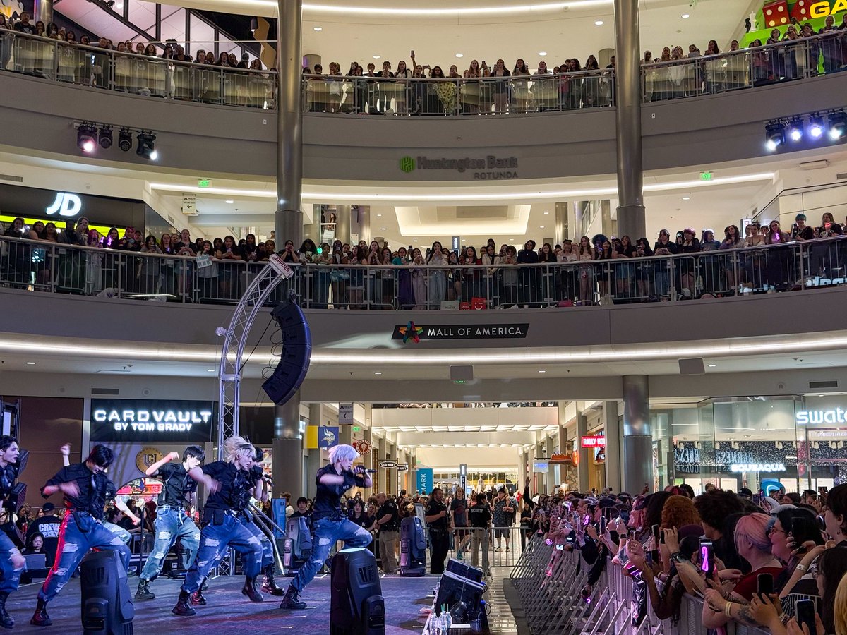 Mall of America tweet media