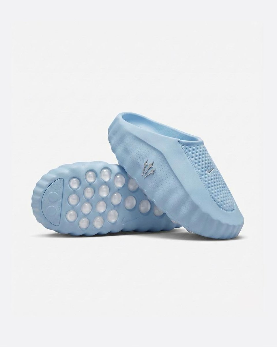JustFreshKicks tweet media
