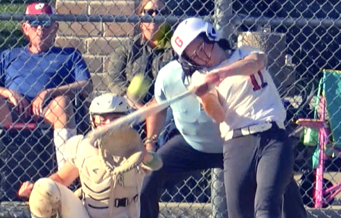 Channel1450com's tweet photo. PREMIUM- Sights of the CS8 Championship: A Deeper Look At Glenwood vs U-High Softball as the Titans win their 64th straight conference game
https://t.co/Hvumuox7QW https://t.co/aQVeoWMvvD