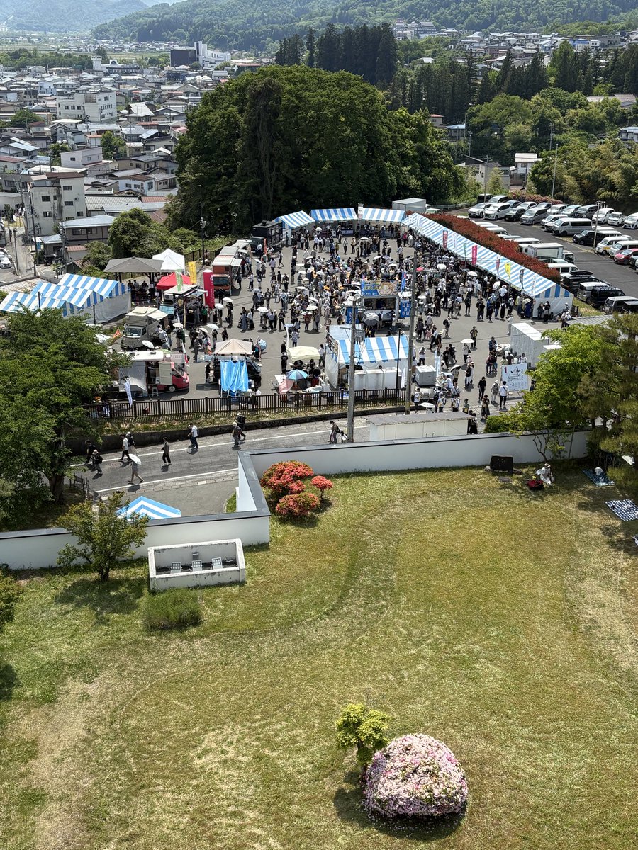 Ar_another tweet picture