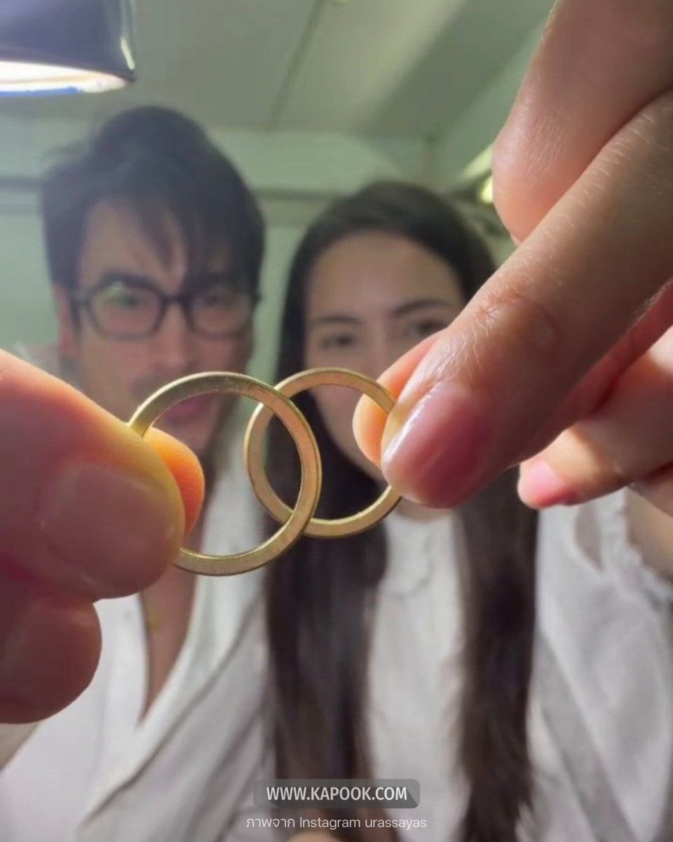 kapookdotcom's tweet photo. น่ารักมากกกก #ญาญ่าอุรัสยา ควง #ณเดชน์คูกิมิยะ ไปทำแหวนแต่งงานด้วยตัวเอง บอก "อยากป๊อก ๆ ต๊อก ๆ เสกความรักเข้าไปในแหวนแต่งงาน 🤍" เชื่อว่าในแหวนต้องอัดแน่นไปด้วยความรักแน่นอน
ทำแฟน ๆ อดใจรองานแต่ง #NYเขยนอร์เวย์สะใภ้ขอนแก่น ที่นอร์เวยแทบไม่ไหวแล้ว >_< https://t.co/INzdastiFu
