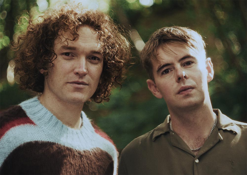 SongwritingMag's tweet photo. With a new album, anniversary reissue and 'Atlantis' still casting a long shadow, @SeafretOfficial reflect on 15 transformative years... https://t.co/gfAD6UUnjM

#seafret #harrydraper #jacksedman #songwriters https://t.co/oQbYf6nblM