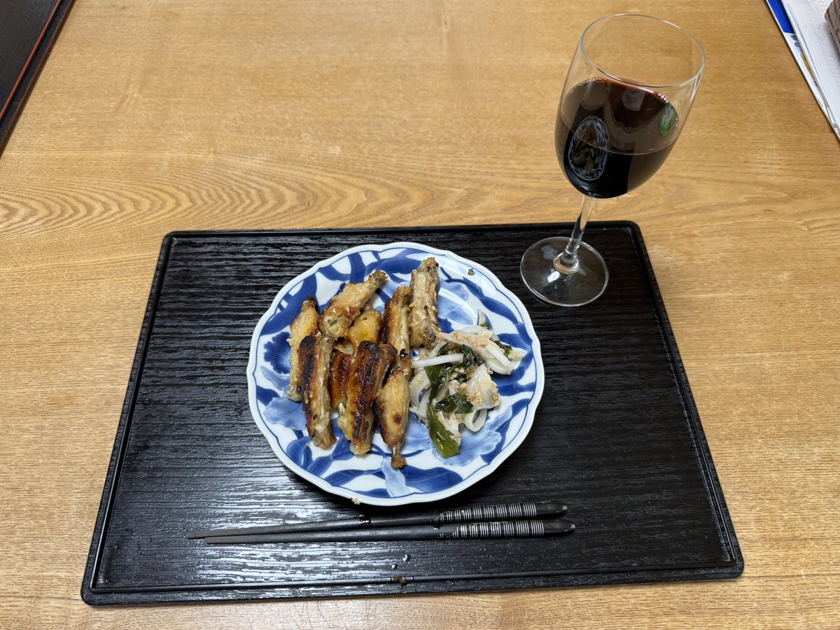 herouc2's tweet photo. 今日の三食シリーズ https://t.co/EeYHpsP6Hh
