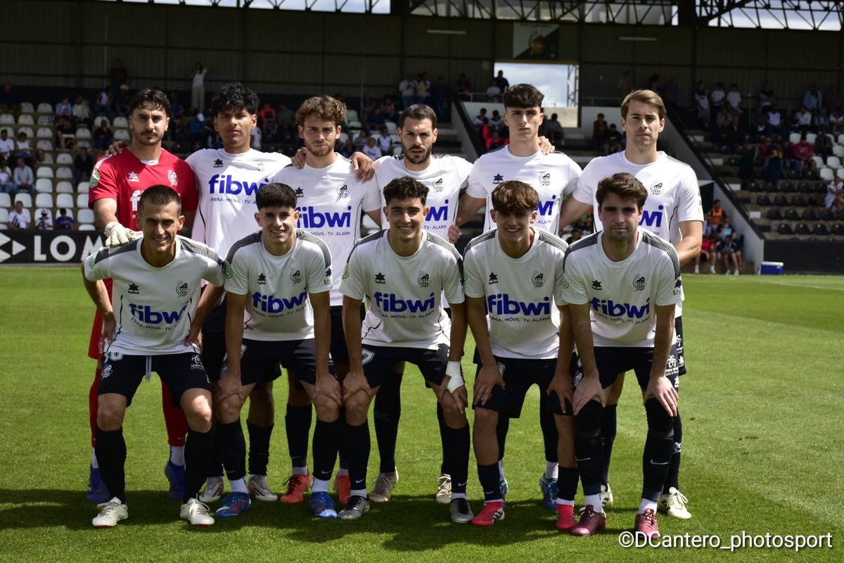 CEConstancia's tweet photo. 🔛 Primera part en joc! 

CE Constància 0 - Peña Deportiva 0

#PlayOffAscensSegonaRFEF #CreixemAmbTu https://t.co/TAoTSYMLIa