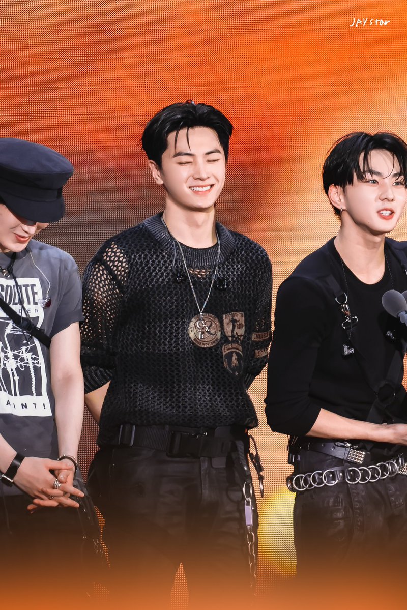 JAYStar tweet media