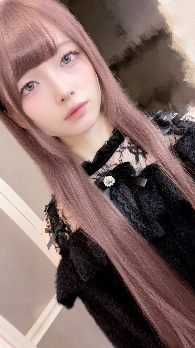 める tweet media