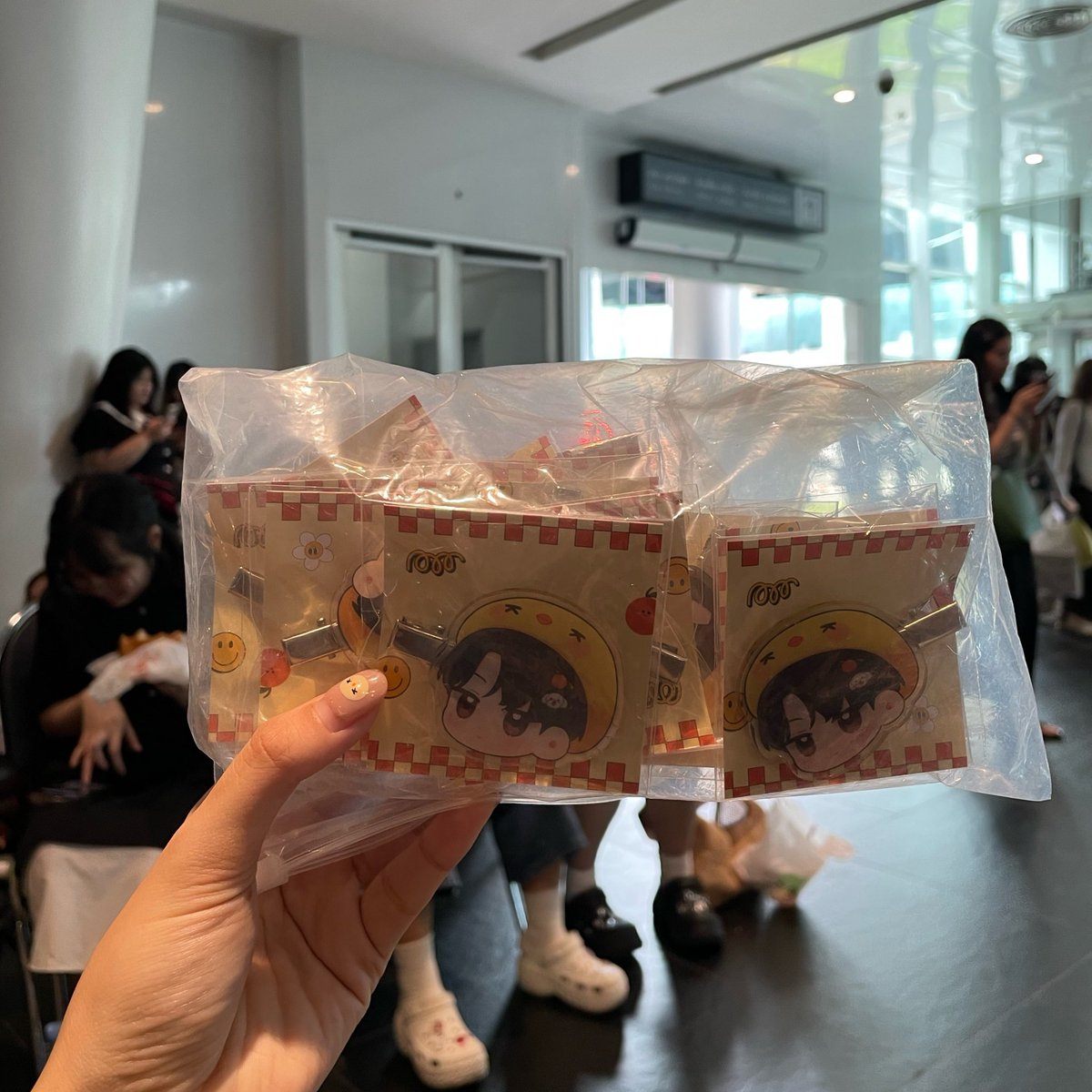 nrshh_'s tweet photo. อยู่ตรง Hall 5 นะคะ เปิดประตูมาเจอเราเลย 🐣

#EXhOrizon_in_BANGKOK https://t.co/HBkkX7C3Qn