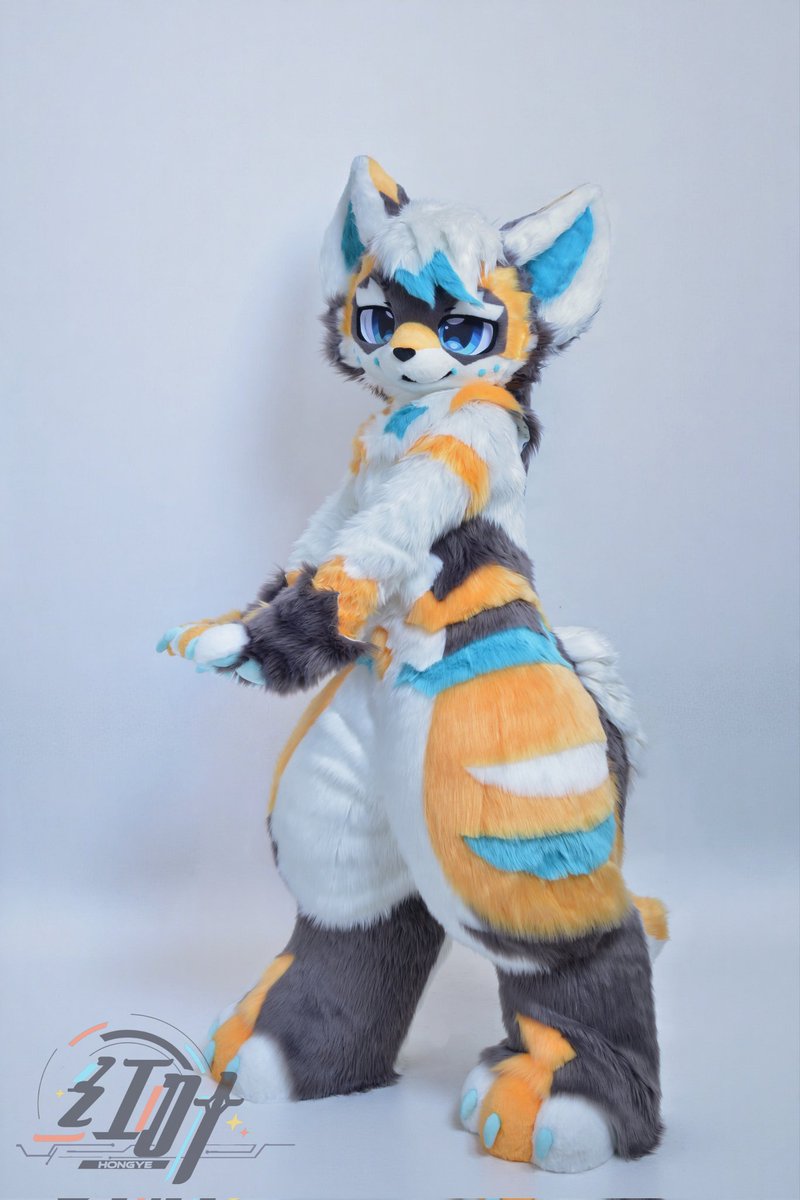 hongyetutu_'s tweet photo. commission🧡🖤
owner：@teracotta_s
#fursuit #fursuits #fursuiter #fursuitmaker #fursuitcommission #furry #kemono #FursuitEveryday https://t.co/DJ4sdNxXCv