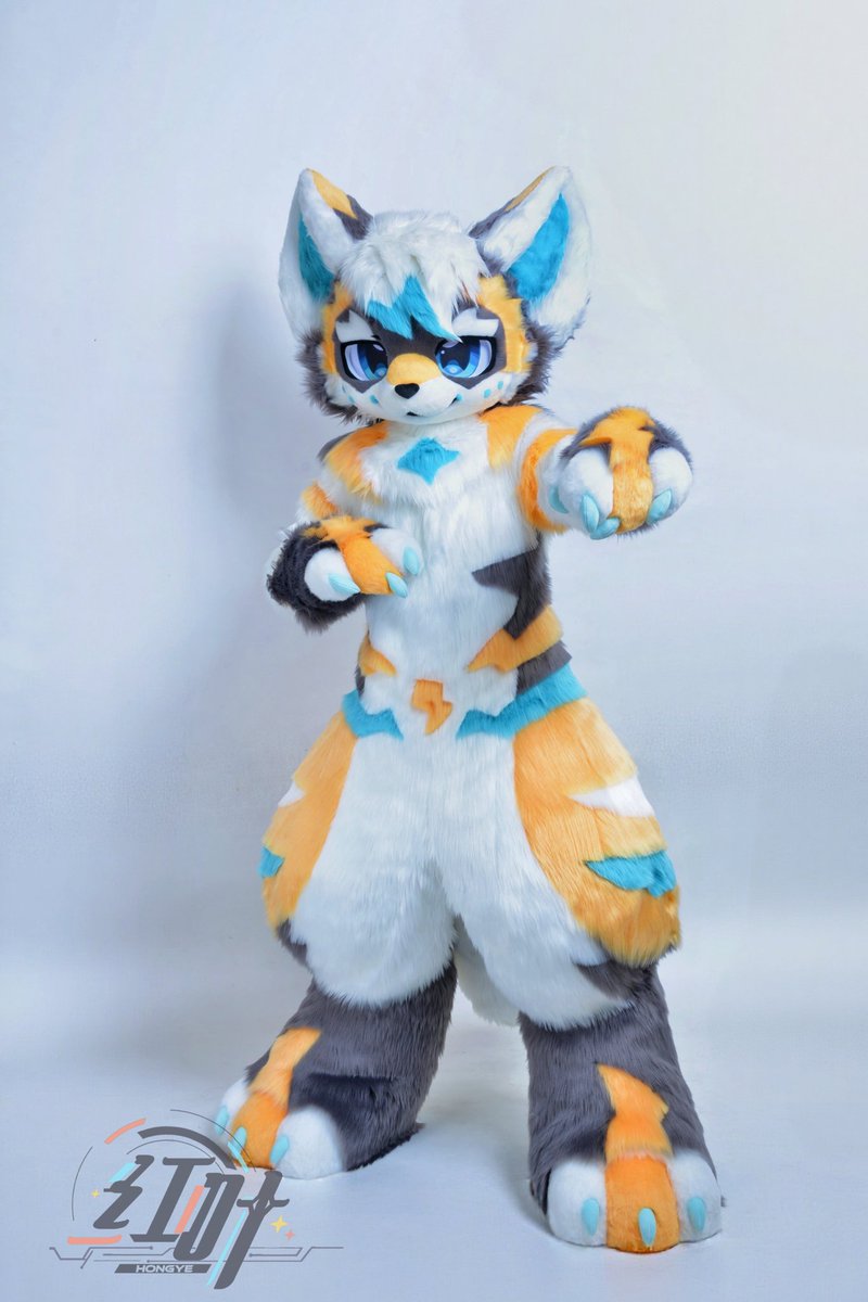 hongyetutu_'s tweet photo. commission🧡🖤
owner：@teracotta_s
#fursuit #fursuits #fursuiter #fursuitmaker #fursuitcommission #furry #kemono #FursuitEveryday https://t.co/DJ4sdNxXCv