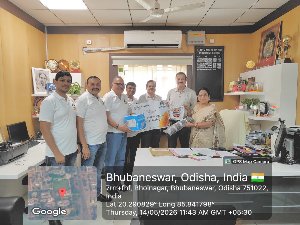 mkumar68805115's tweet photo. Celebrated Art of Giving a global movement to spread happiness propounded by Dr Achyuta Samanta Founder KIIT &amp;KISS ; patron volleyball federation ; by distributing volleyball kits at colleges across @achyuta_samanta @artofgiving_net #SharetoShine #AchyutaSamanta #ArtofGiving https://t.co/EntB51sCvt