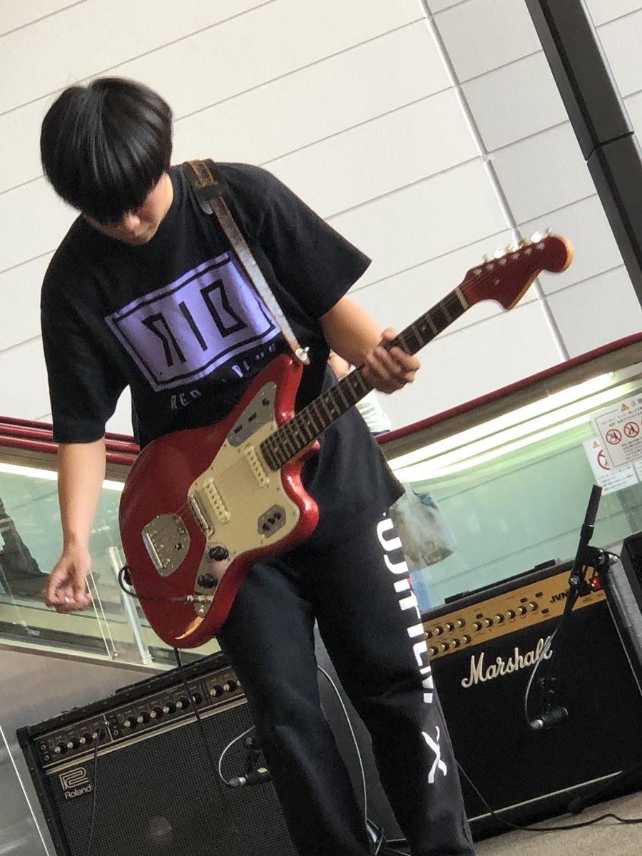 HOTLINE_アコパラ tweet media