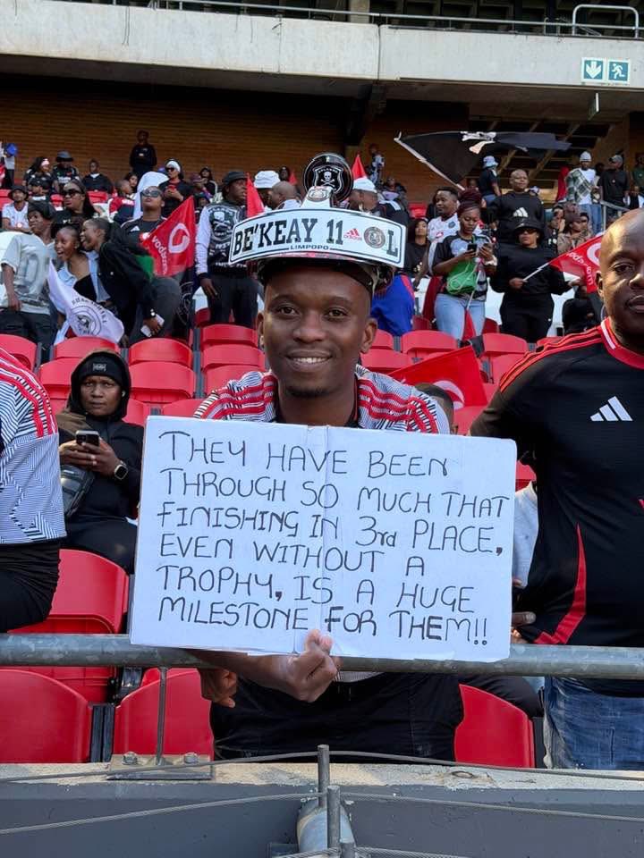 Man’s NOT Barry Roux tweet media