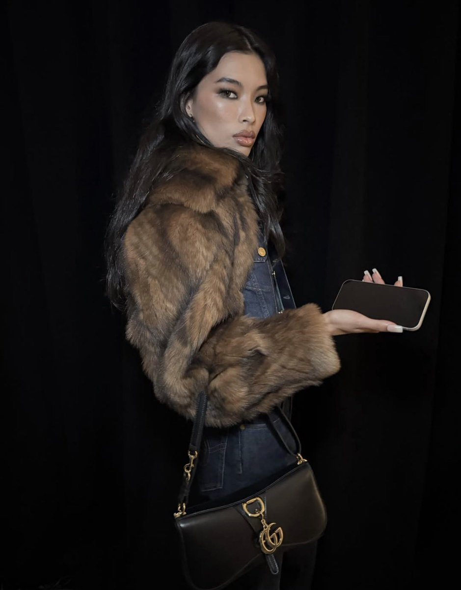 PinkRunwayDiary tweet media