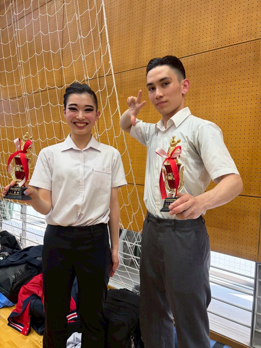 tsuda_hit_brdc's tweet photo. 👑前期新人戦結果報告👑

【Sr.Tの部】
梅田・冨永 組 第1位🥇🏆✨

我らがモダンカップルが優勝✨✨✨
おめでとう🍾㊗️🎊
来年のデモンストレーションが今から楽しみ🥰🥰🥰
部員一同これに続いて頑張っていぞ💪💪
ファイト‼️常勝一橋‼️

#津田塾大学 #一橋大学 #国立音楽大学 #社交ダンス #春から大学 https://t.co/kGDdkmJD97