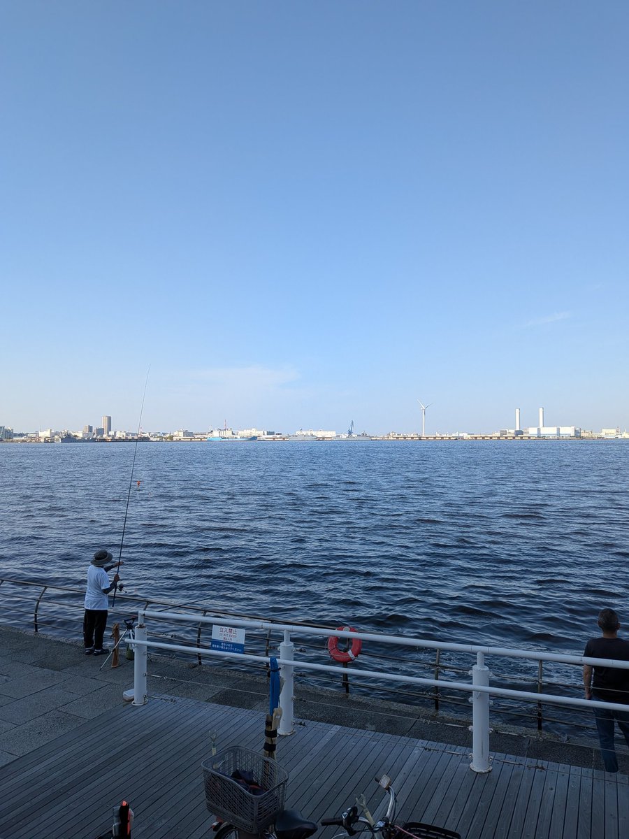 you11600's tweet photo. 海見てると落ち着く
前世船乗りだったかもしれん https://t.co/tMozn8avWa