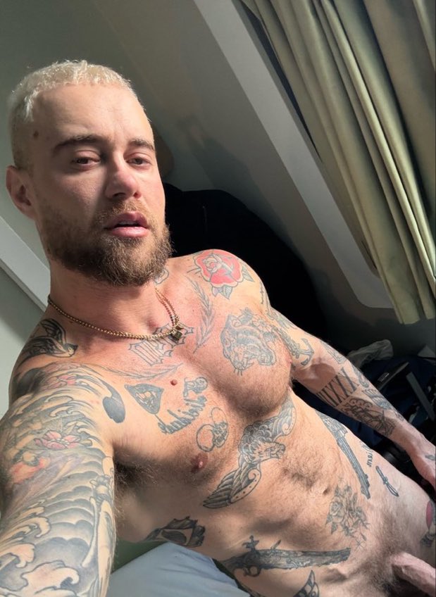 manda nudes tweet media