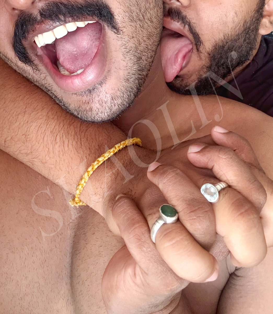 Shaolin251298's tweet photo. I asked him if the love glow is true …. He said let me check … ❤️❤️… Are we glowing ?? it’s our love language ❤️❤️…@jaggukollam2 @Appunni71430471 @We_R_Malluz2 @malabar01364143 @CharanbangaramZ @udthakur92 @indianmenonline @mallu_explorer @Mallukid123 @targaryen99202 #Sunday https://t.co/xguQqCgR8f