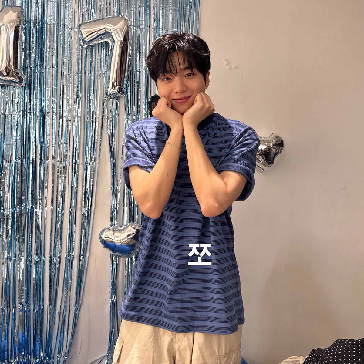 allj0o's tweet photo. #차강윤 볼찌빵 ㅋㅋㅋ https://t.co/2eztzyGKHp